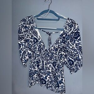 Miami for Francesca’s Navy and White Floral Blouse, NWT